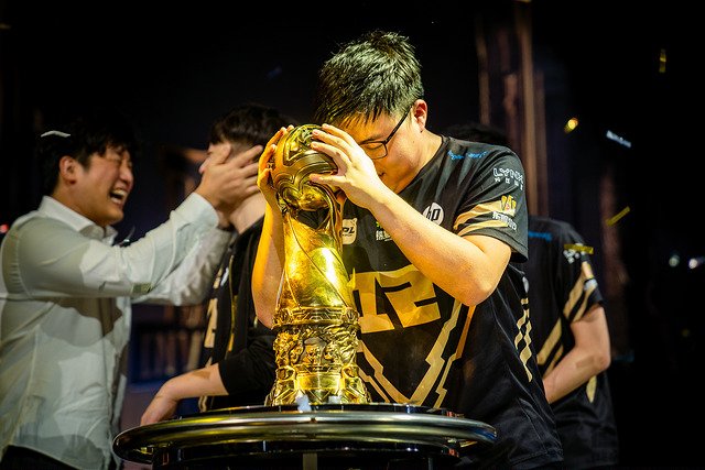 KPL秋季赛花楼久诚教练对决，TTG战队迎战AG超玩会